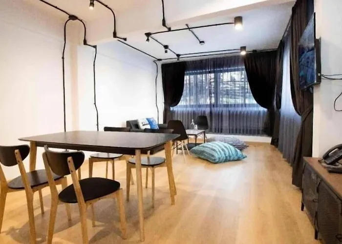 The House Pratunam מלון